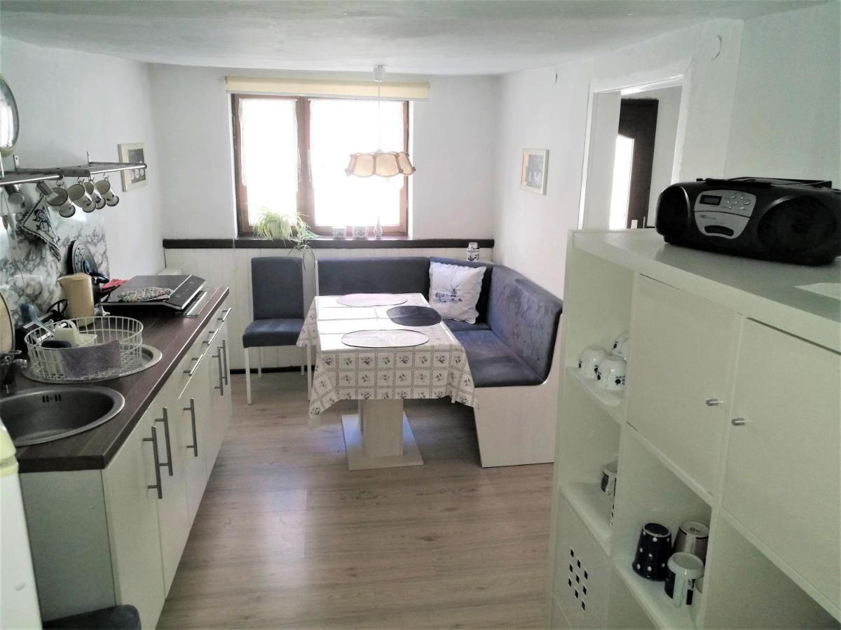 Familienfreundliches Ferienhaus Mit 3 Schlafzimmern Oldisleben Exterior photo